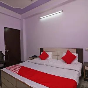 Hotel Oyo Ekta Residency